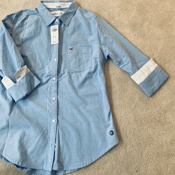 Hollister Button down stretch shirt size Medium Women NWT - Picture 9 of 9